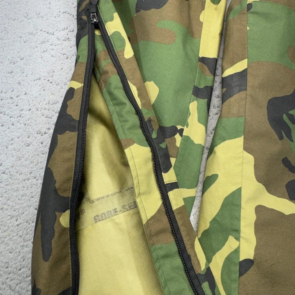 US Military Gore-Tex Pants Mens Large Green Regular Camouflage ECWCS Trousers